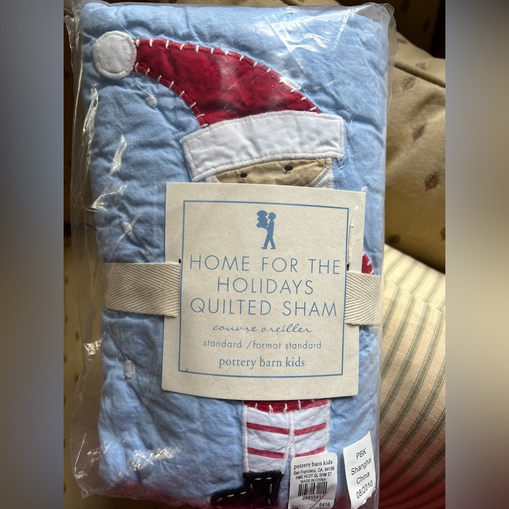 NWT! Quilted Holiday Sham